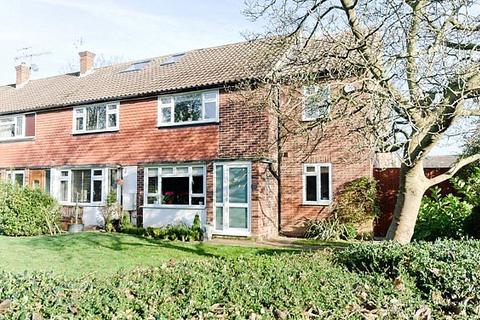 undefined, Cambridge Park, St Margarets, TW1