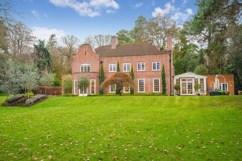 5 bedroom detached house to rent, Callow Hill, Virginia Water, Surrey, GU25