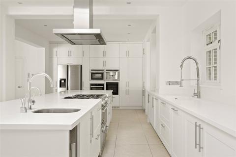 5 bedroom detached house to rent, Callow Hill, Virginia Water, Surrey, GU25