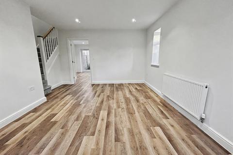 3 bedroom end of terrace house for sale, Hamworthy