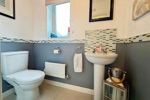 undefined, Y Gilfach, Neath SA10