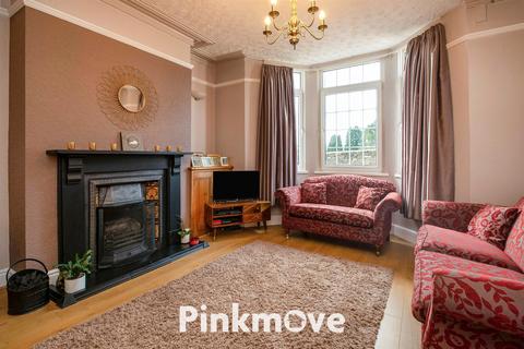 4 bedroom end of terrace house for sale, Carlton Terrace, Newport NP18