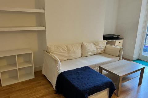 2 bedroom property to rent, Colville Terrace, London