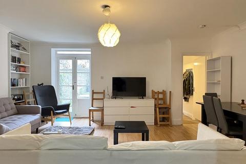 2 bedroom property to rent, Colville Terrace, London