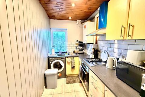 undefined, Uxbridge Road, Uxbridge UB10