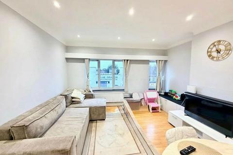 undefined, Uxbridge Road, Uxbridge UB10