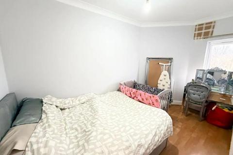 undefined, Uxbridge Road, Uxbridge UB10