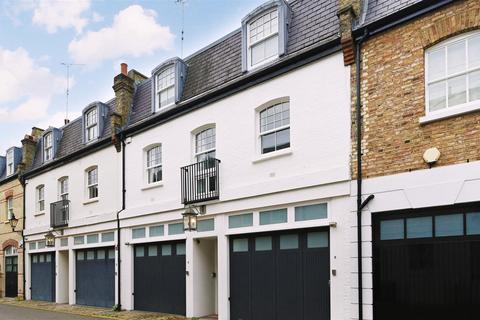 Clabon Mews, Knightsbridge, SW1X