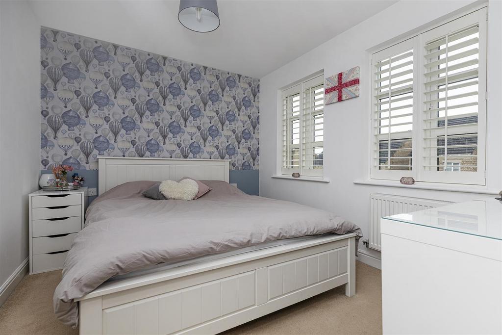 Bramleys Estate Agents - Suffolk Rise - Ferndale (