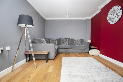 4 bedroom detached house for sale, Suffolk Rise, Huddersfield