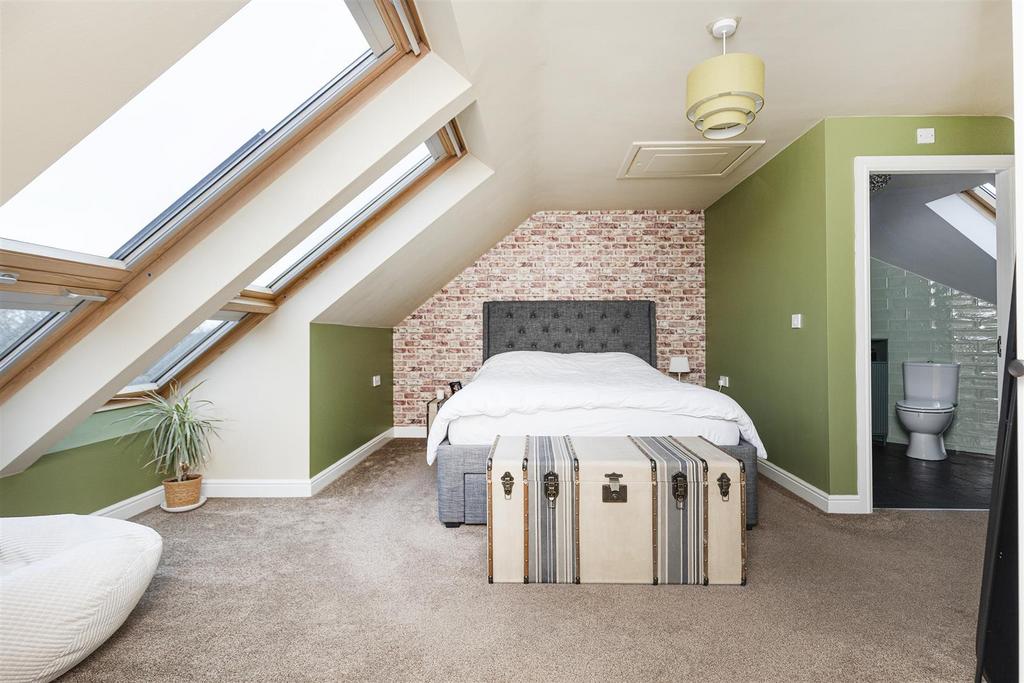 Bramleys Estate Agents - Suffolk Rise - Ferndale (