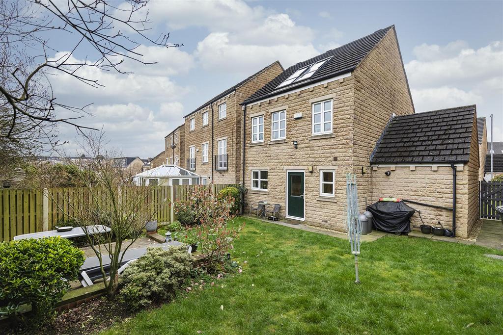 Bramleys Estate Agents - Suffolk Rise - Ferndale (
