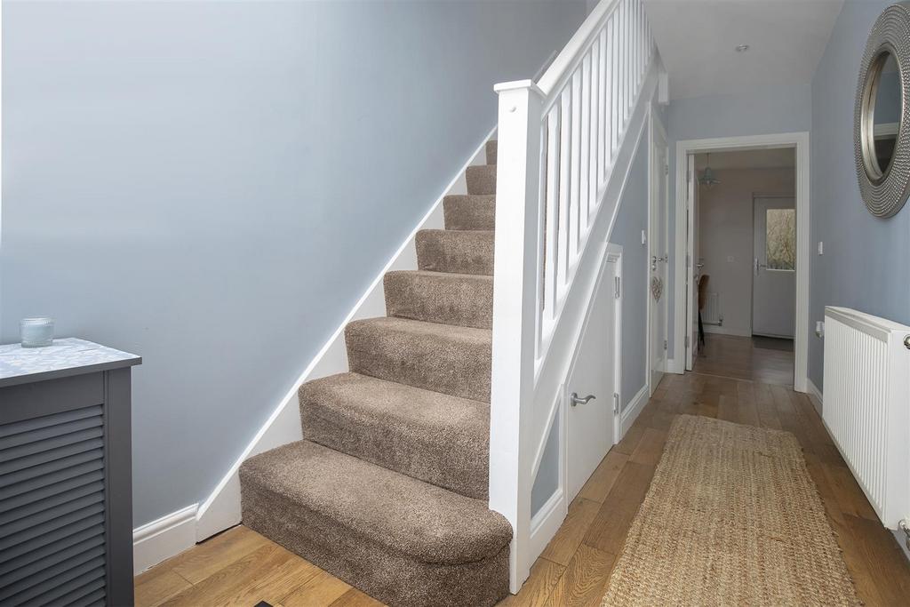 Bramleys Estate Agents - Suffolk Rise - Ferndale (