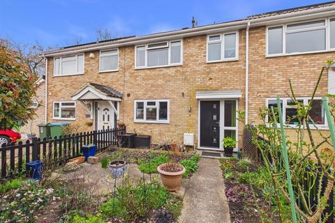 2 bedroom terraced house for sale - Tamar Close, Aylesbury HP21