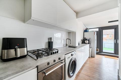 3 bedroom terraced house for sale, Wrythe Lane, Carshalton SM5