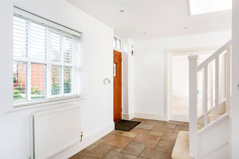 undefined, Garden Lane, Tyringham, Newport Pagnell, Buckinghamshire, MK16