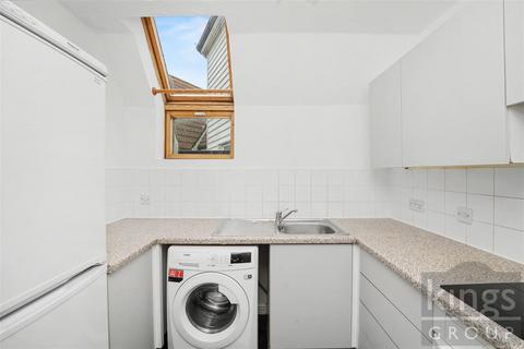 2 bedroom flat for sale, Chelsea Gardens, Church Langley