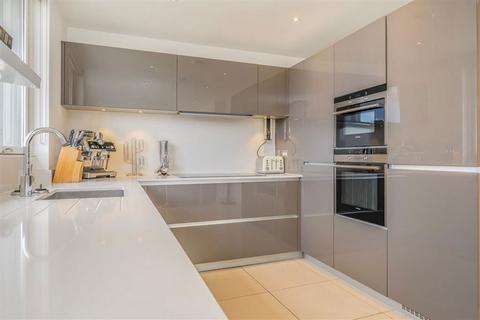 2 bedroom flat to rent, East Road, London N1