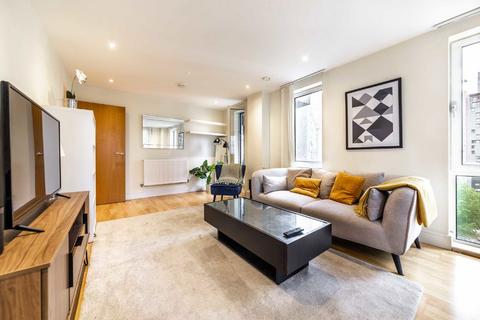 3 bedroom flat to rent, Indescon Square, London E14
