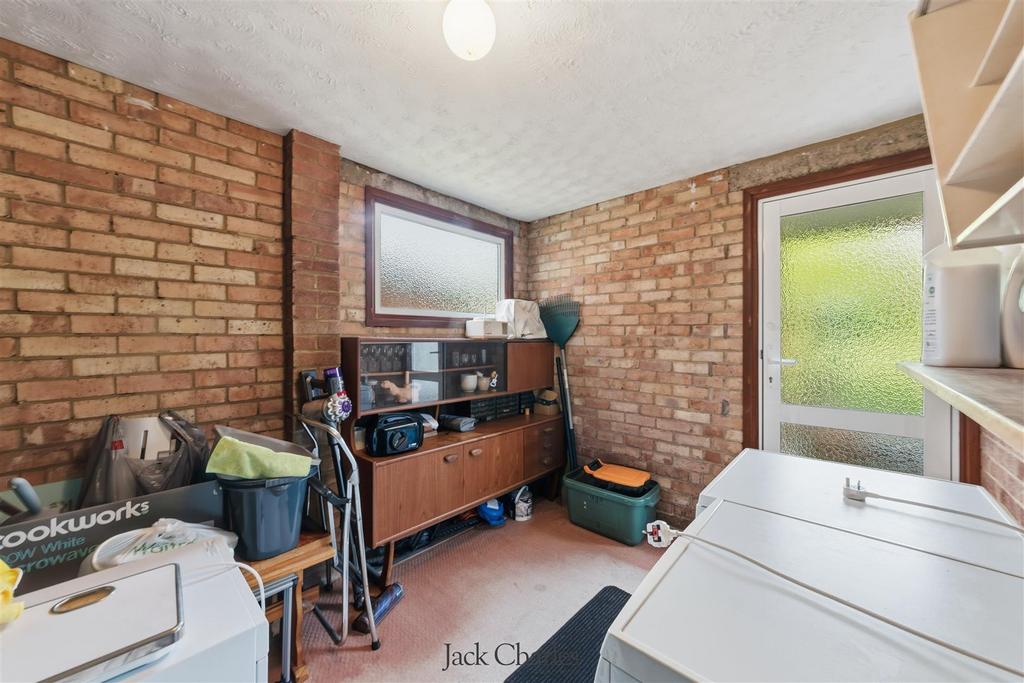 69 Higham Lane-27.jpg