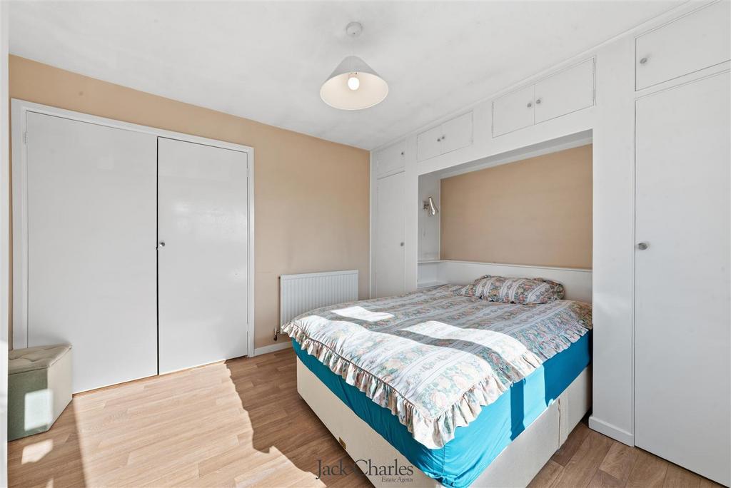 69 Higham Lane-8.jpg