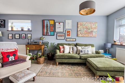 2 bedroom flat for sale, Parkside Court, Rosedale Way, Cheshunt,  Hertfordshire, EN7 6LQ