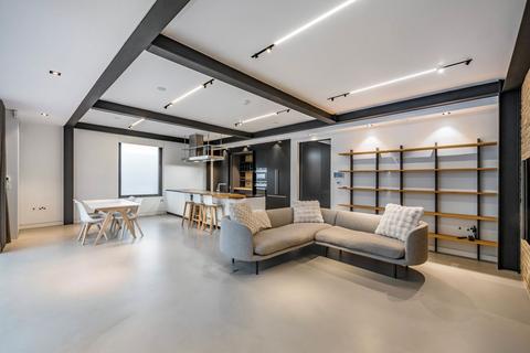 undefined, Curtain Road, London EC2A