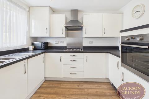 4 bedroom terraced house for sale, Knot Tiers Drive, Upton, NN5 4DA
