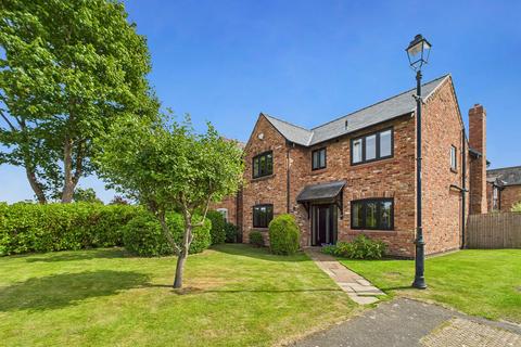 4 bedroom detached house for sale - Fiddlers Lane, Saughall, CH1