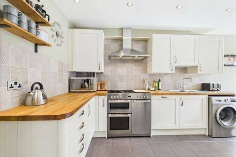 4 bedroom detached house for sale, Fiddlers Lane, Saughall, CH1
