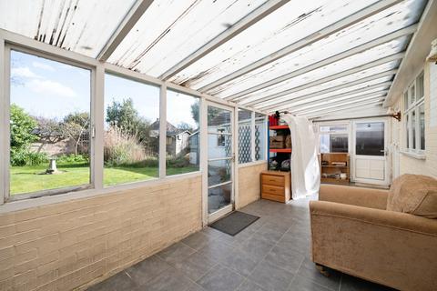 2 bedroom bungalow for sale, Mengham Avenue, Hayling Island, Hampshire, PO11