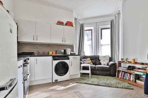 1 bedroom flat for sale, Gordon Road, Bournemouth, Dorset, BH1