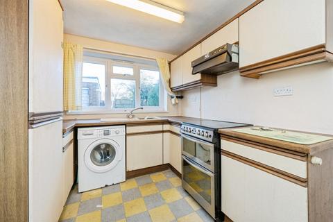 undefined, Ormesby Way, Bedford