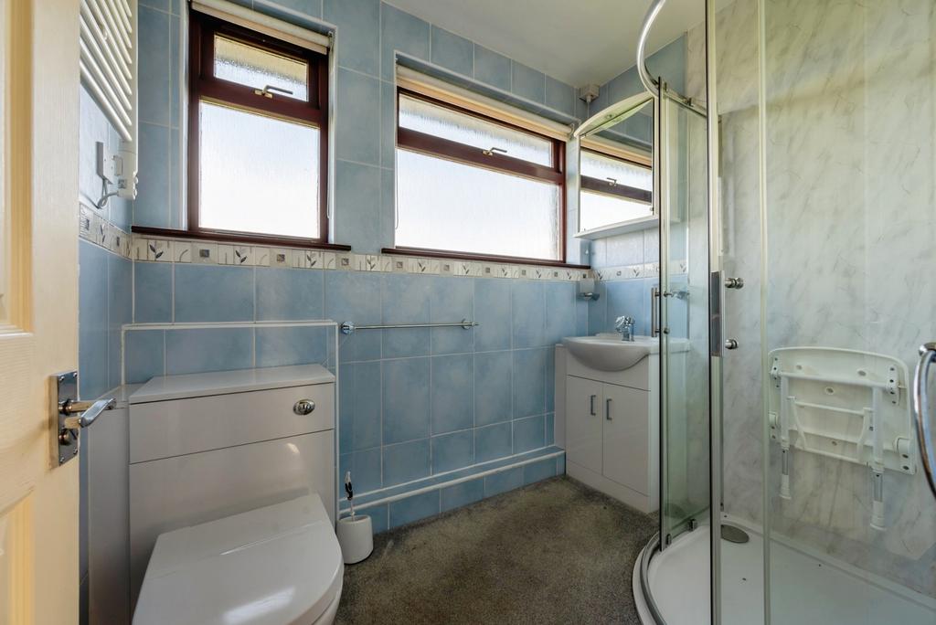 Shower/Cloakroom