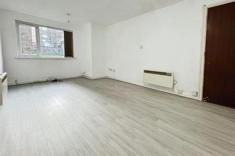 undefined, Lister Gardens, Bradford BD8