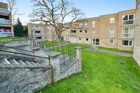 undefined, Lister Gardens, Bradford BD8