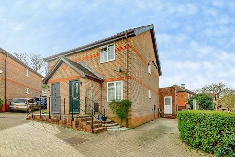 3 bedroom semi-detached house for sale, Gayler Close, Bletchingley, Redhill