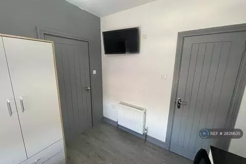 1 bedroom in a house share to rent - Widok 2