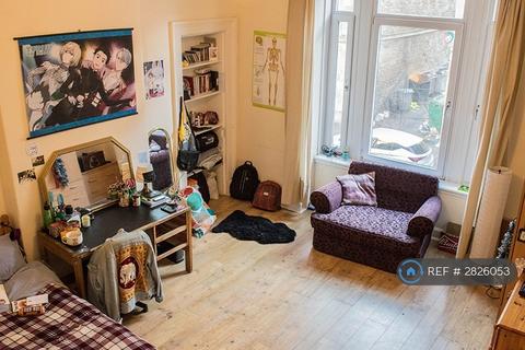 4 bedroom flat to rent, Willowbank Crescent, Glasgow, G3