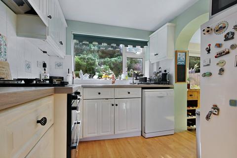 undefined, Alders View Drive, East Grinstead, RH19