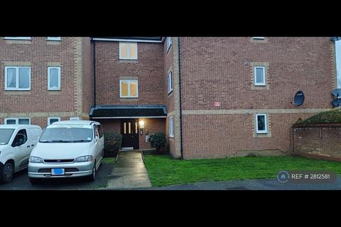 2 bedroom flat to rent - Danbury Crescent, South Ockendon, RM15