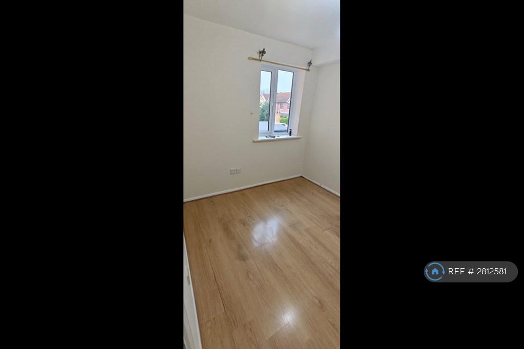 2nd Bedroom