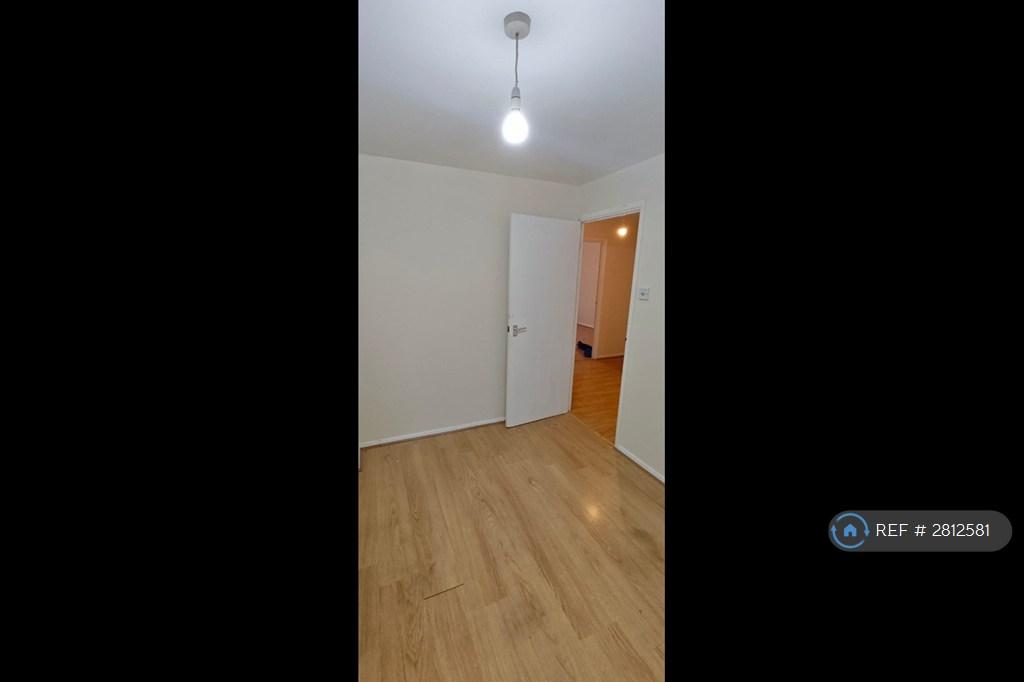 2nd Bedroom (a)