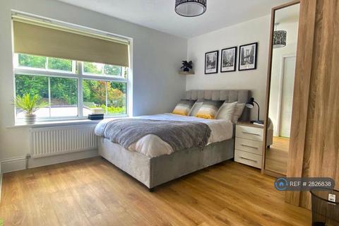1 bedroom in a house share to rent, Barkway Drive, Orpington, BR6