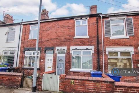 2 bedroom terraced house to rent, Basford Park Road, Newcastle-Under-Lyme, ST5