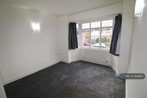 3 bedroom semi-detached house to rent, Kingsley Road, Northampton, NN2