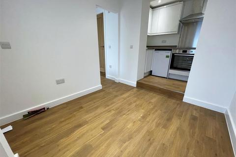 undefined, Balgores Lane, Gidea Park RM2