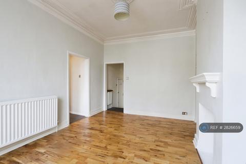 3 bedroom flat to rent, Stockwell Rd, London, SW9