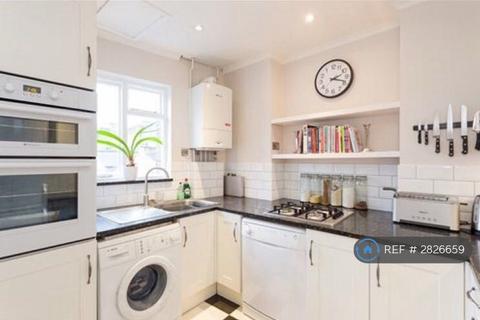 3 bedroom flat to rent, Stockwell Rd, London, SW9