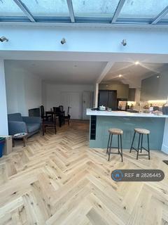 1 bedroom in a house share to rent, London, London, W3